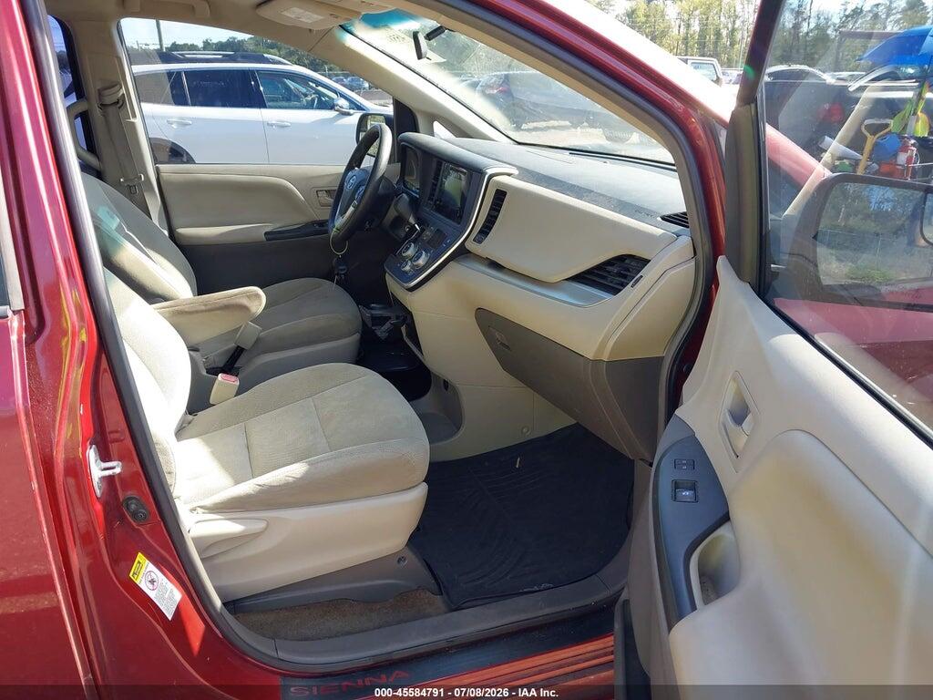 5TDZZ3DC7HS798668 2017 TOYOTA SIENNA photo no. 5
