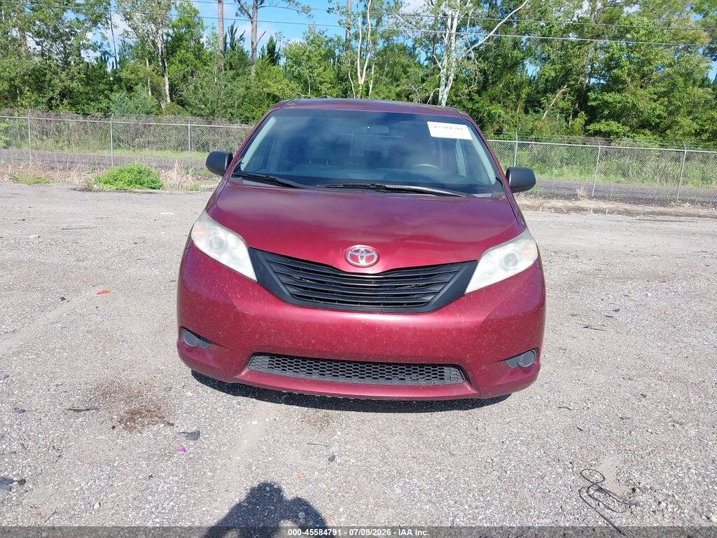 5TDZZ3DC7HS798668 2017 TOYOTA SIENNA photo no. 6