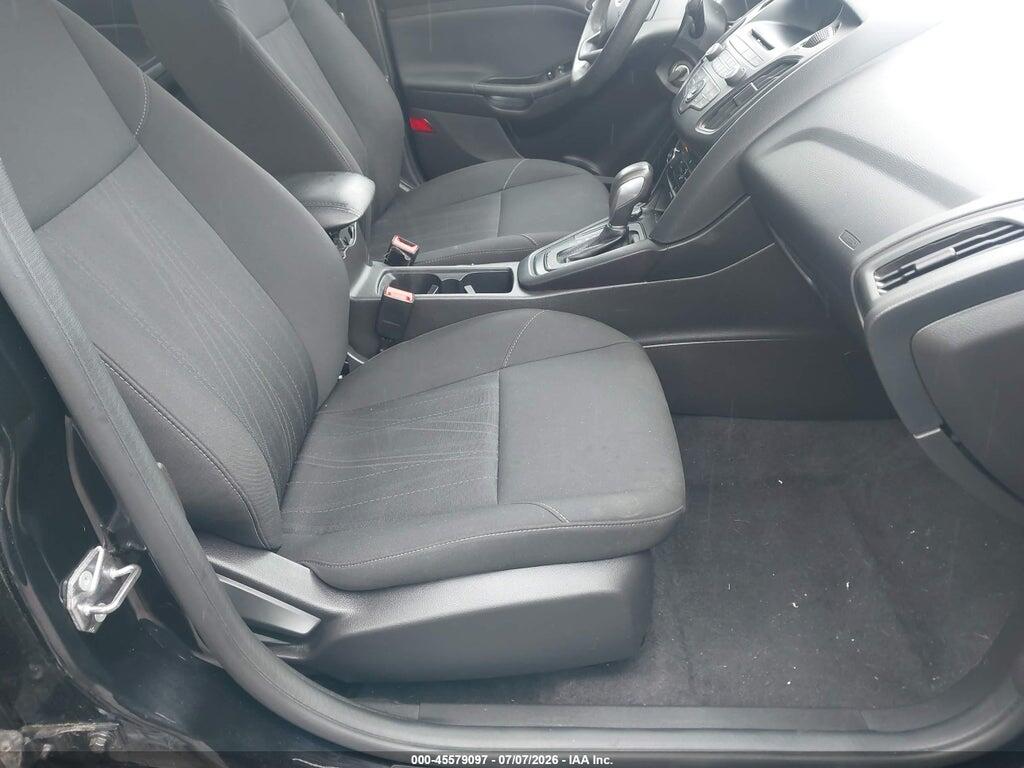1FADP3F28HL247449 2017 FORD FOCUS photo no. 5