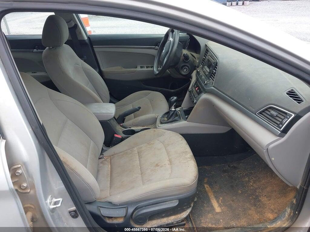 5NPD74LF0JH352830 2018 HYUNDAI ELANTRA photo no. 5