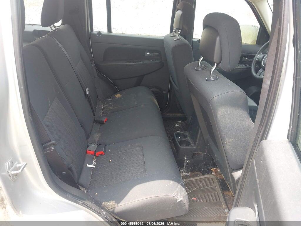 1J4PN2GK4BW557510 2011 JEEP LIBERTY photo no. 8