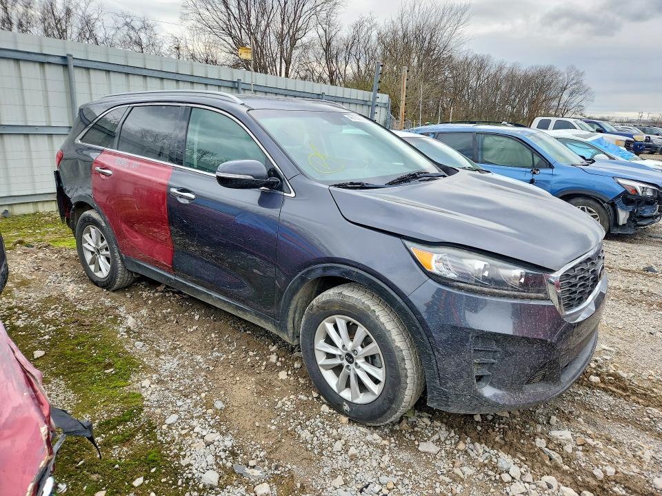 2019 KIA SORENTO LX — Фото 4 из 12