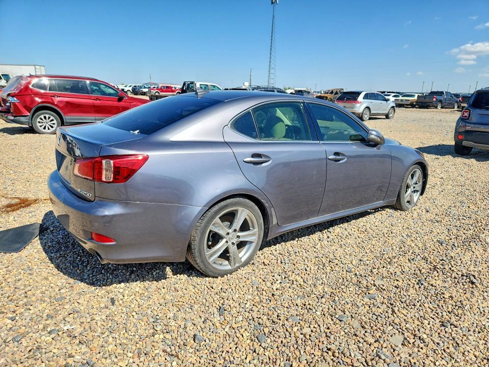 2012 LEXUS IS 250 — Фото 3 из 12