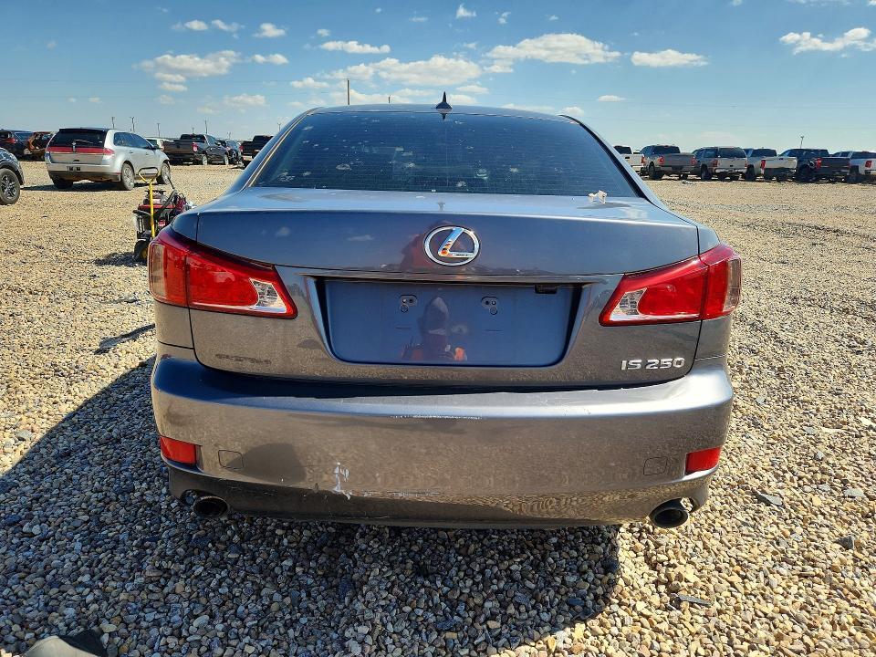 2012 LEXUS IS 250 — Фото 6 из 12