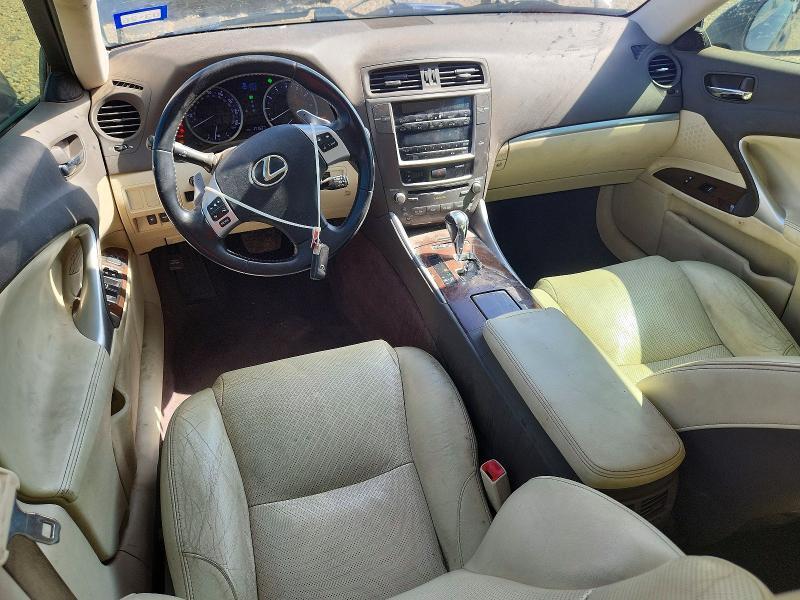 2012 LEXUS IS 250 — Фото 8 из 12