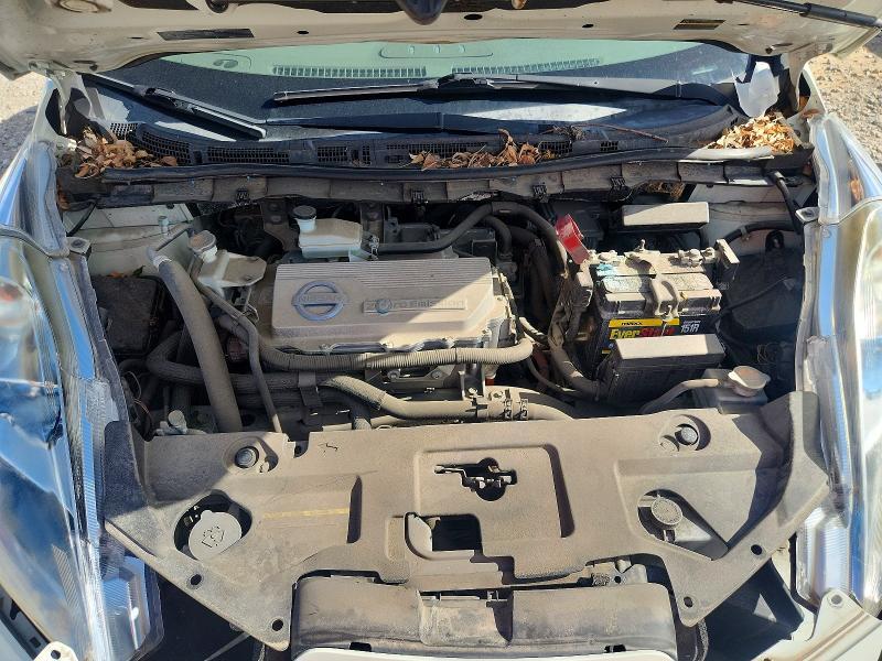 2012 NISSAN LEAF SV — Фото 11 из 12