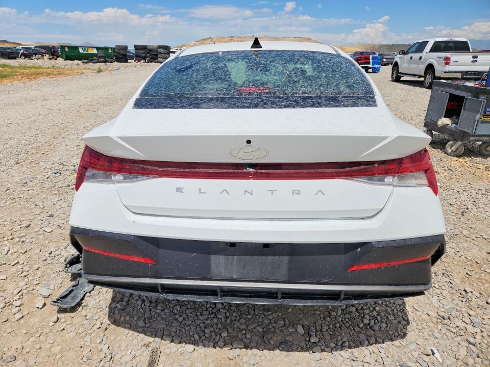 2025 HYUNDAI ELANTRA SEL — Фото 6 из 12