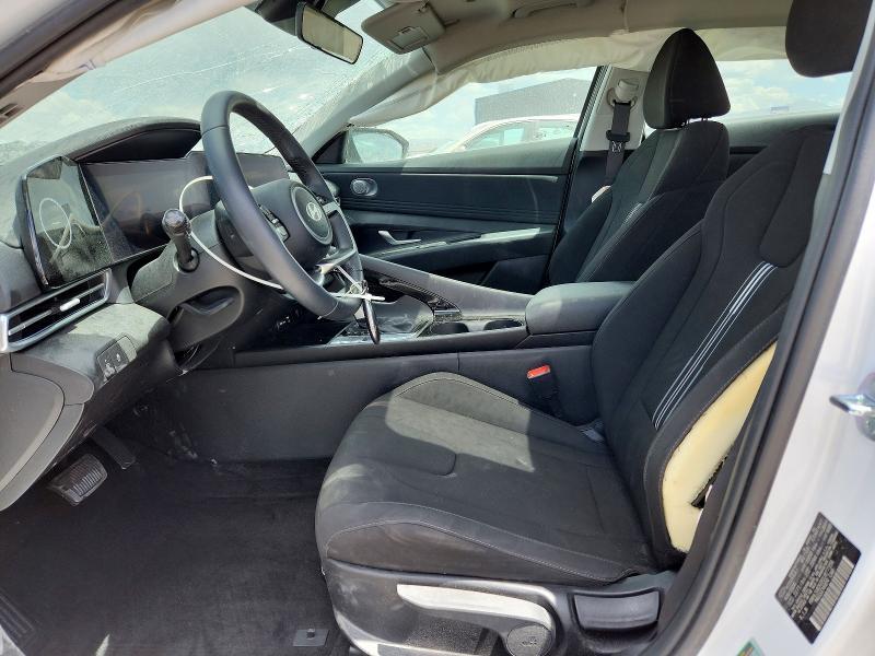 2025 HYUNDAI ELANTRA SEL — Фото 7 из 12