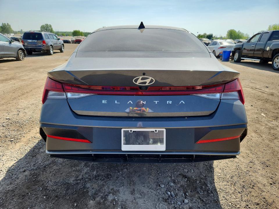 2025 HYUNDAI ELANTRA LUXURY — Фото 6 из 12