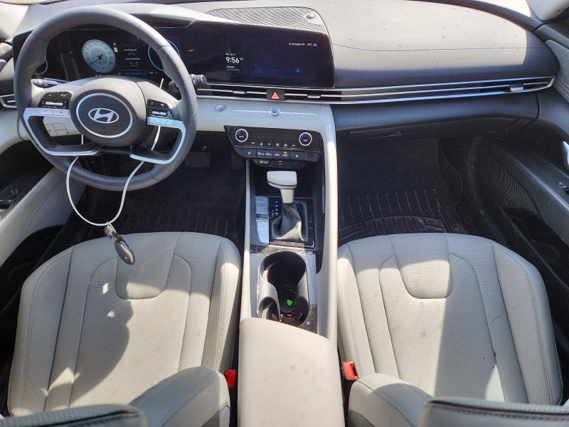 2025 HYUNDAI ELANTRA LUXURY — Фото 8 из 12