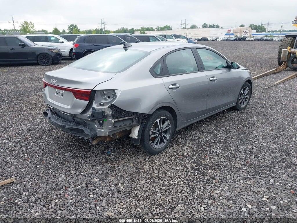 3KPF24AD7PE689534 2023 KIA FORTE photo no. 4