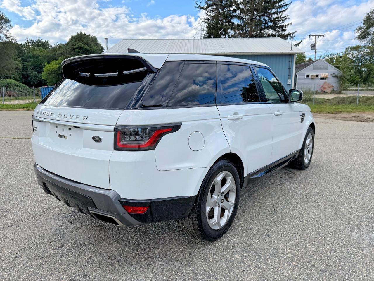2019 LAND ROVER RANGE ROVER SPORT HSE — Фото 4 из 14