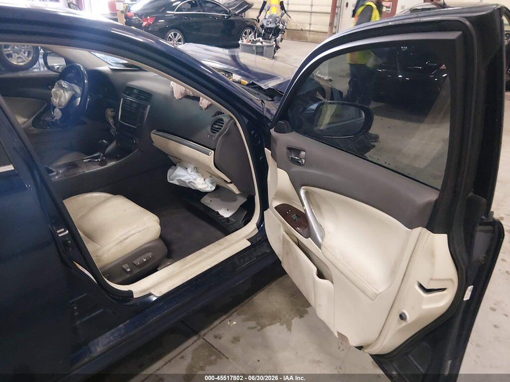 JTHCF5C22C5059613 2012 LEXUS IS 250 photo no. 5
