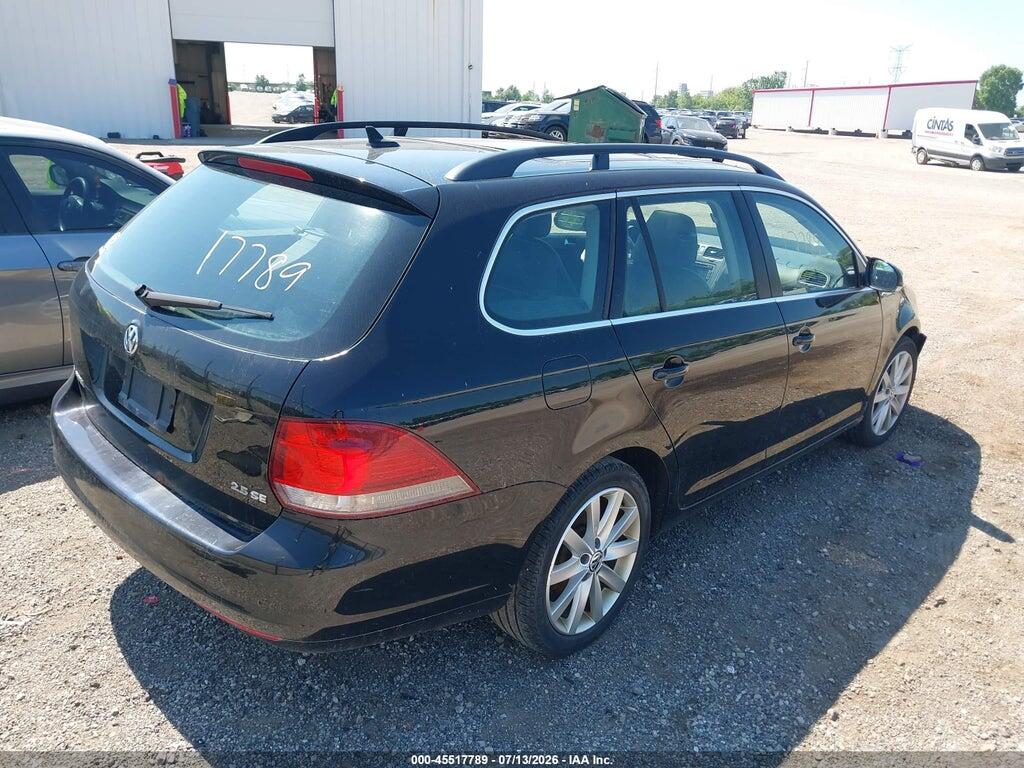 3VWPX7AJ9BM635063 2011 VOLKSWAGEN JETTA SPORTWAGEN photo no. 4