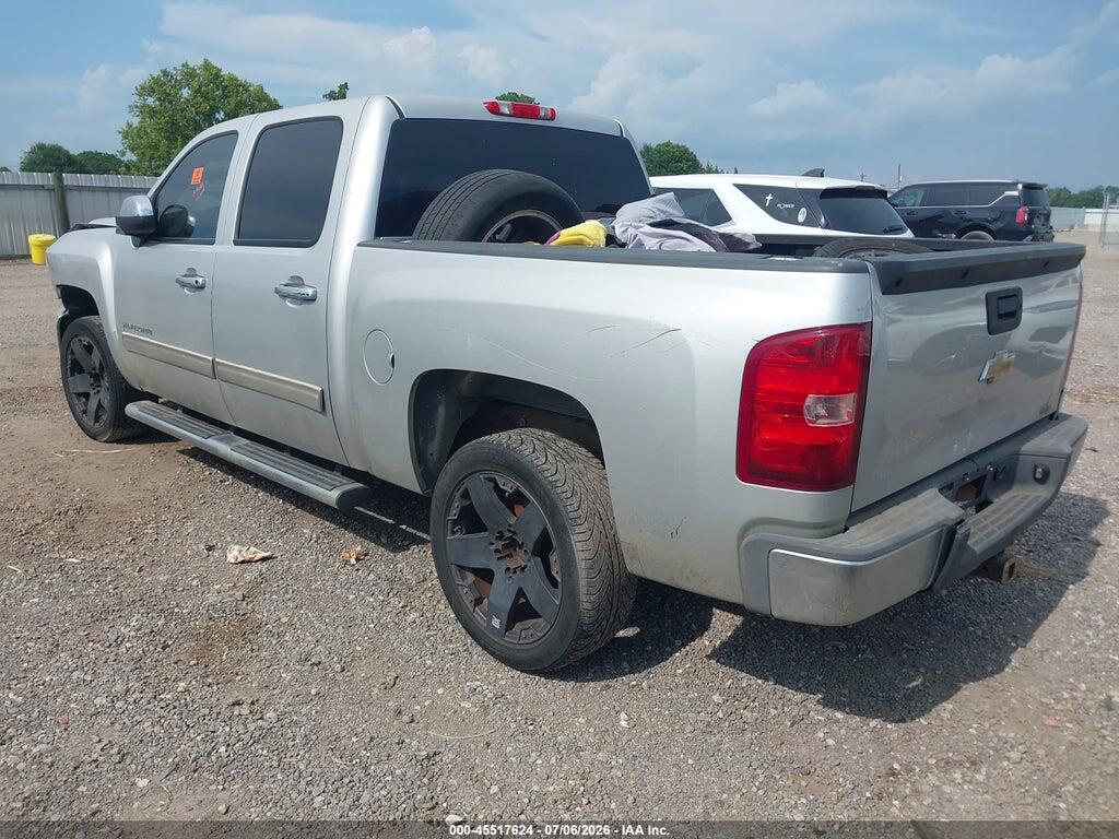 3GCPCSE03BG334760 2011 CHEVROLET SILVERADO 1500 photo no. 3