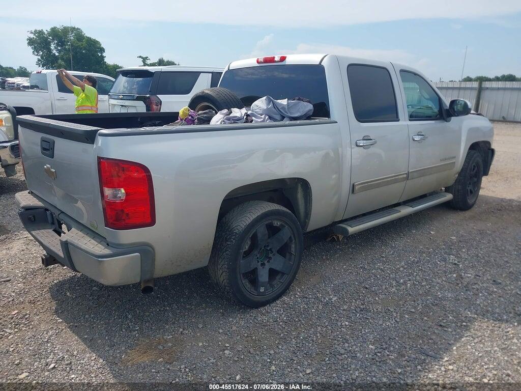 3GCPCSE03BG334760 2011 CHEVROLET SILVERADO 1500 photo no. 4