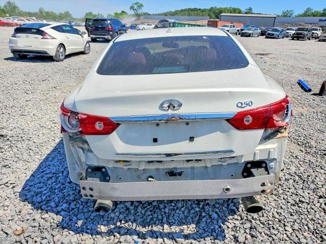 2014 INFINITI Q50 PREMIUM — Фото 6 из 12