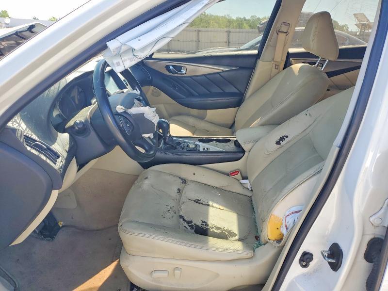 2014 INFINITI Q50 PREMIUM — Фото 7 из 12