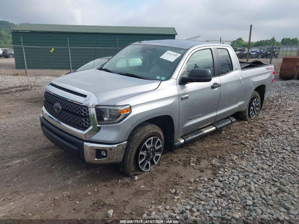 5TFUY5F11JX703333 2018 TOYOTA TUNDRA photo no. 2