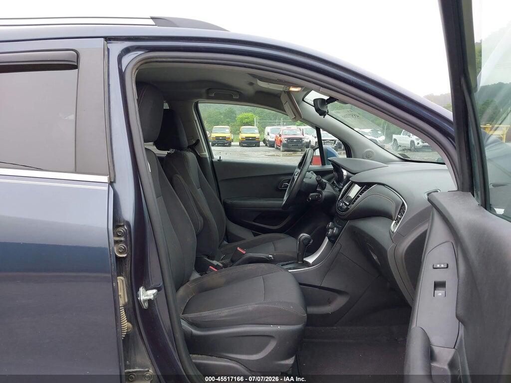3GNCJPSB1JL397330 2018 CHEVROLET TRAX photo no. 5