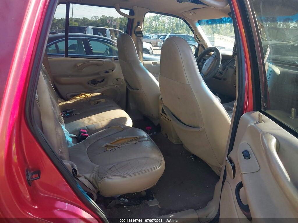 1FMRU1769YLB77020 2000 FORD EXPEDITION photo no. 8
