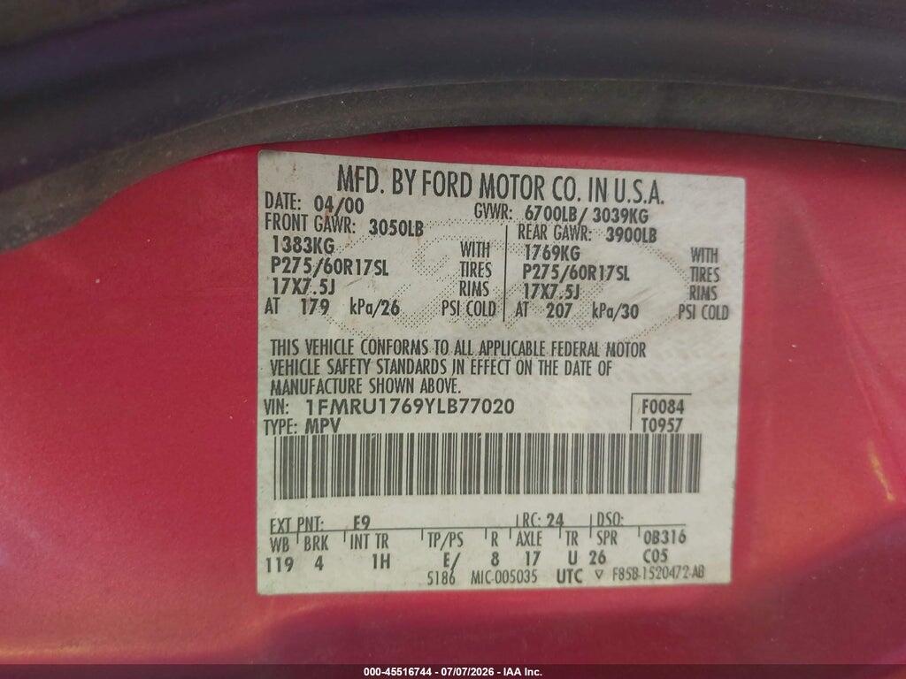 1FMRU1769YLB77020 2000 FORD EXPEDITION photo no. 9