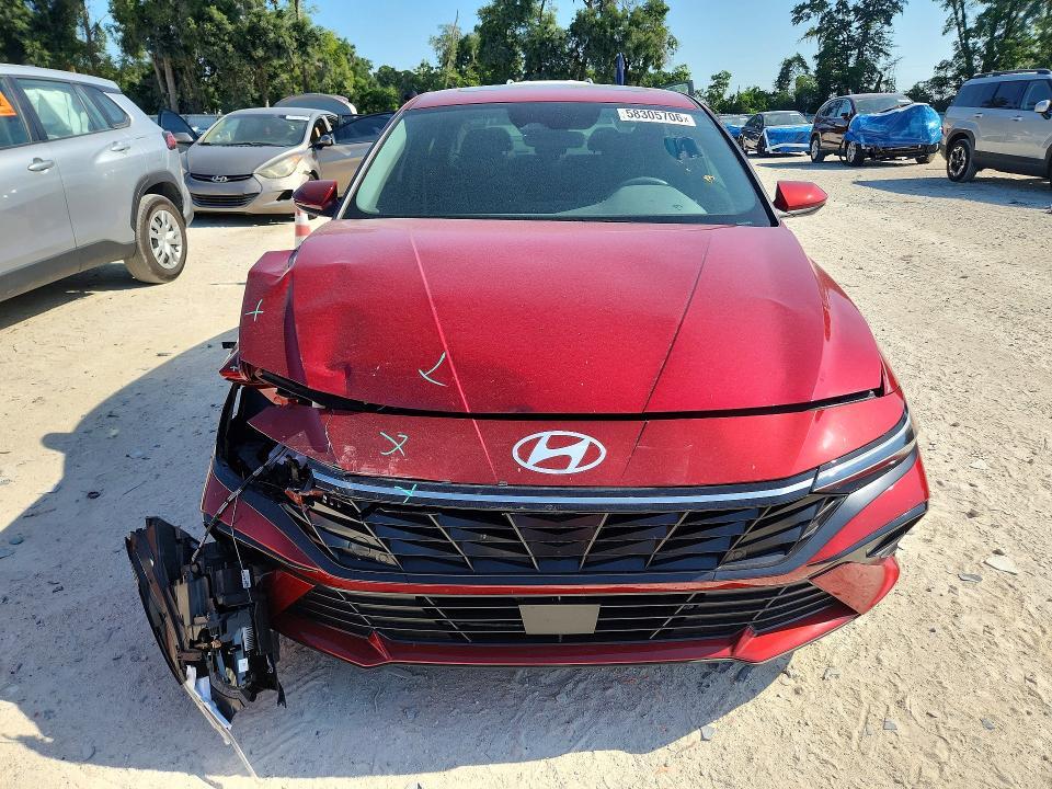 2025 HYUNDAI ELANTRA SEL — Фото 5 из 12