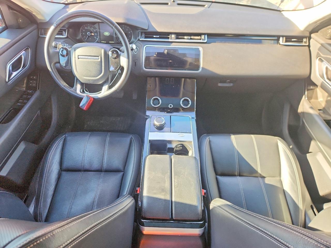 2019 LAND ROVER RANGE ROVER VELAR S — Фото 8 из 12