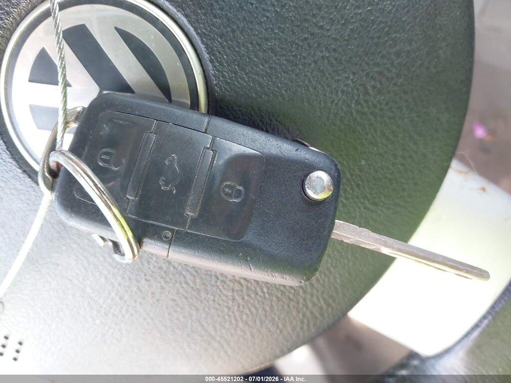 3VWRW31C08M508703 2008 VOLKSWAGEN NEW BEETLE photo no. 11