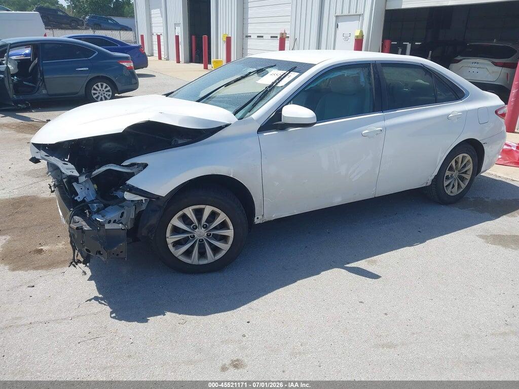 4T1BF1FK5FU930270 2015 TOYOTA CAMRY photo no. 2
