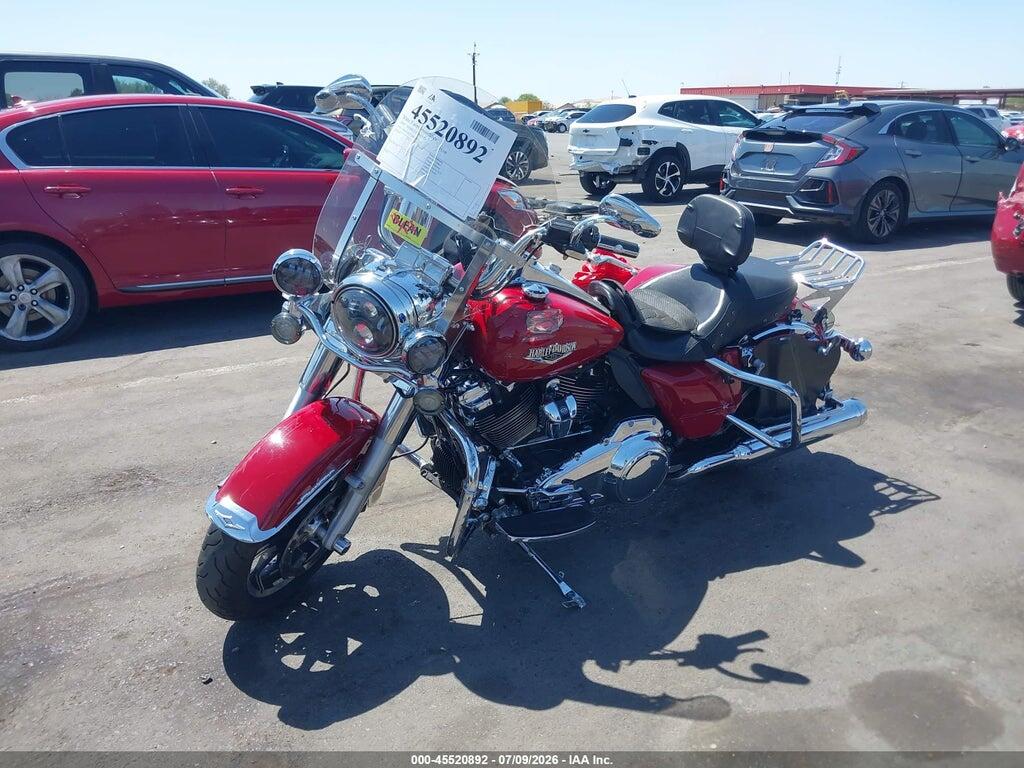 1HD1FBC11JB640032 2018 HARLEY-DAVIDSON FLHR photo no. 2