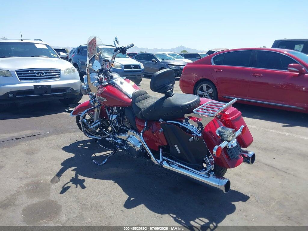1HD1FBC11JB640032 2018 HARLEY-DAVIDSON FLHR photo no. 3