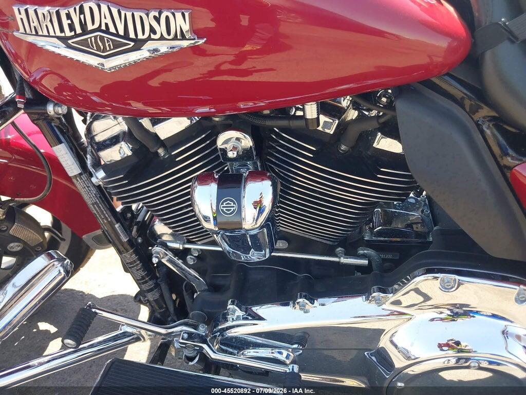 1HD1FBC11JB640032 2018 HARLEY-DAVIDSON FLHR photo no. 9