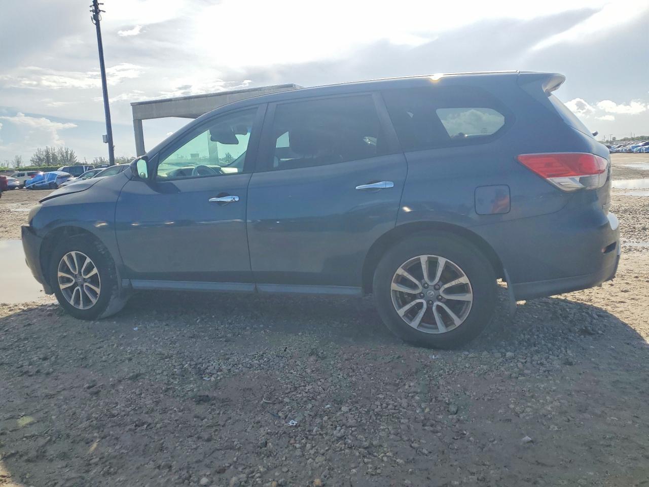 2014 NISSAN PATHFINDER S — Фото 2 из 13
