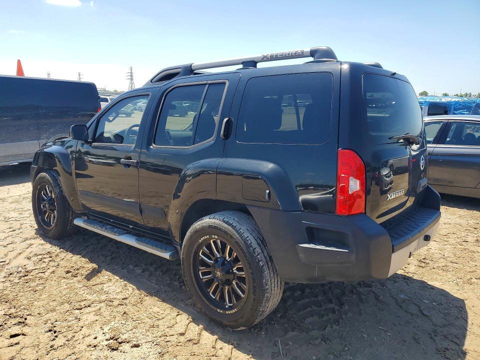 2014 NISSAN XTERRA S — Фото 2 из 12
