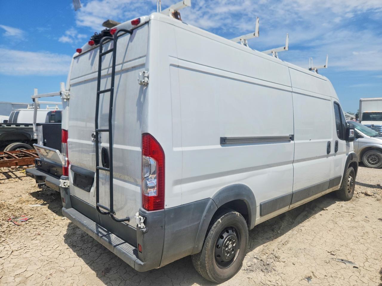 3C6TRVDG0EE109359 2014 RAM PROMASTER 2500 photo no. 3