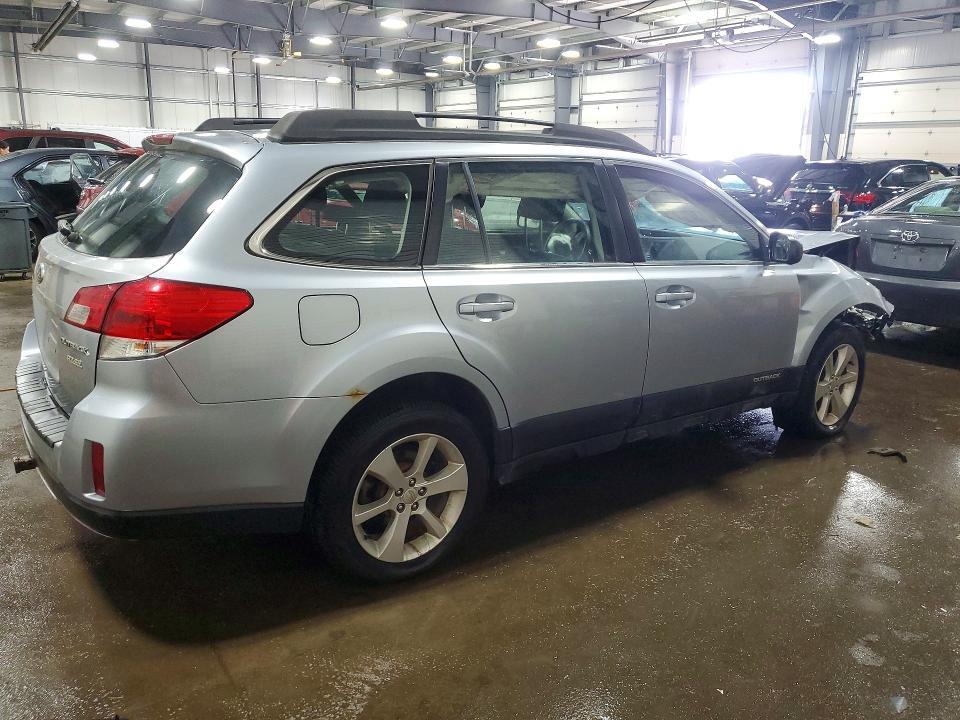 2014 SUBARU OUTBACK 2.5I — Фото 3 из 12