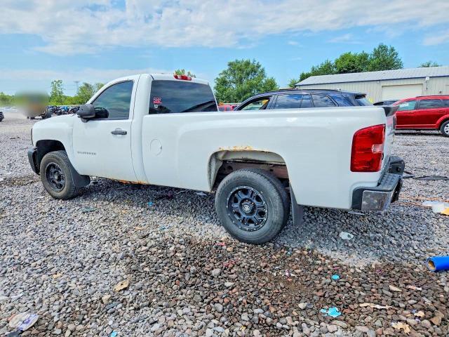 1GCNCPEX5DZ284657 2013 CHEVROLET SILVERADO photo no. 2