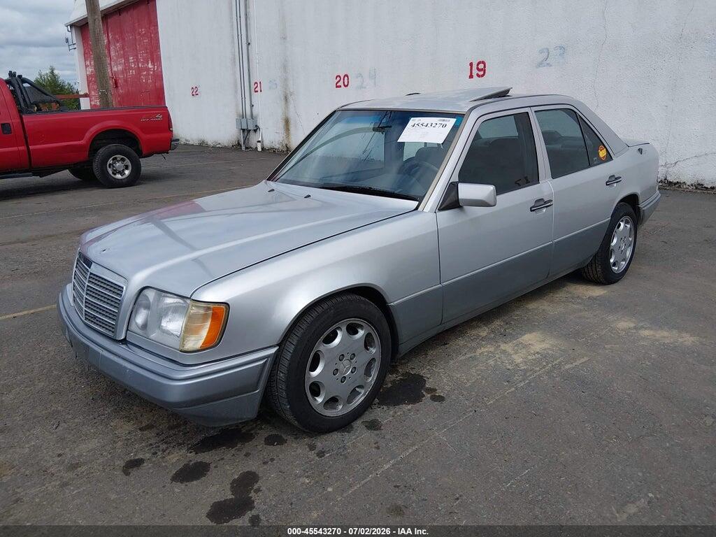 WDBEA32E7SC240952 1995 MERCEDES-BENZ E photo no. 2