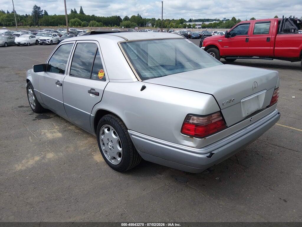 WDBEA32E7SC240952 1995 MERCEDES-BENZ E photo no. 3