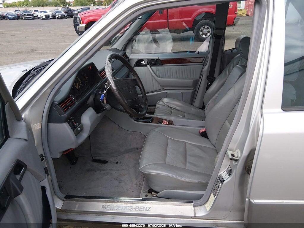 WDBEA32E7SC240952 1995 MERCEDES-BENZ E photo no. 5