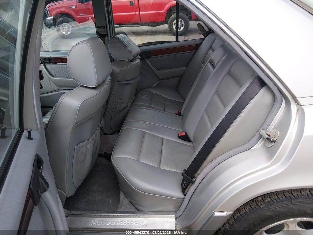 WDBEA32E7SC240952 1995 MERCEDES-BENZ E photo no. 8