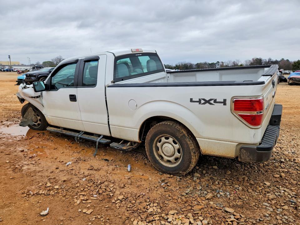 1FTFX1EFXDKE52704 2013 FORD F150 photo no. 2