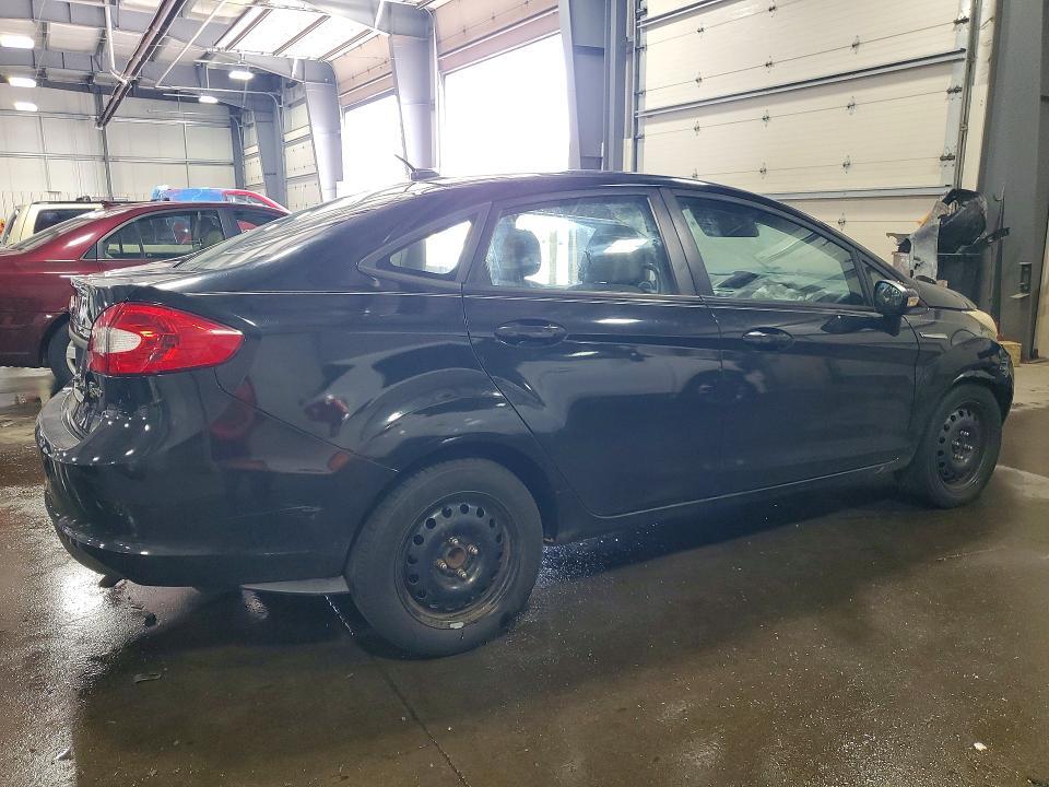 2013 FORD FIESTA SE — Фото 3 из 13