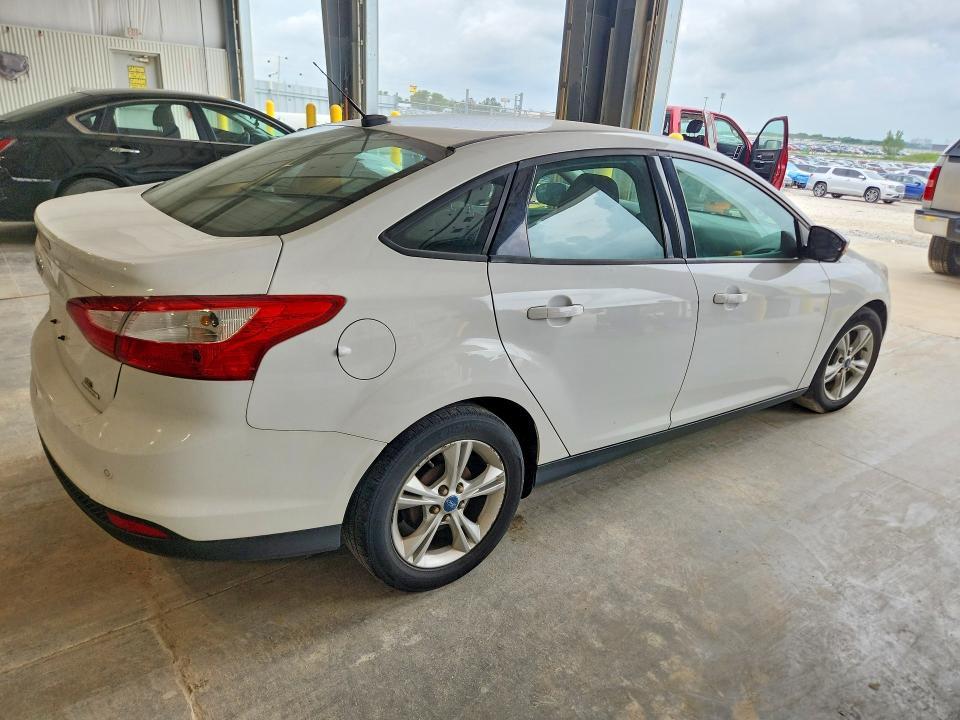 1FADP3F24DL195957 2013 FORD FOCUS photo no. 3