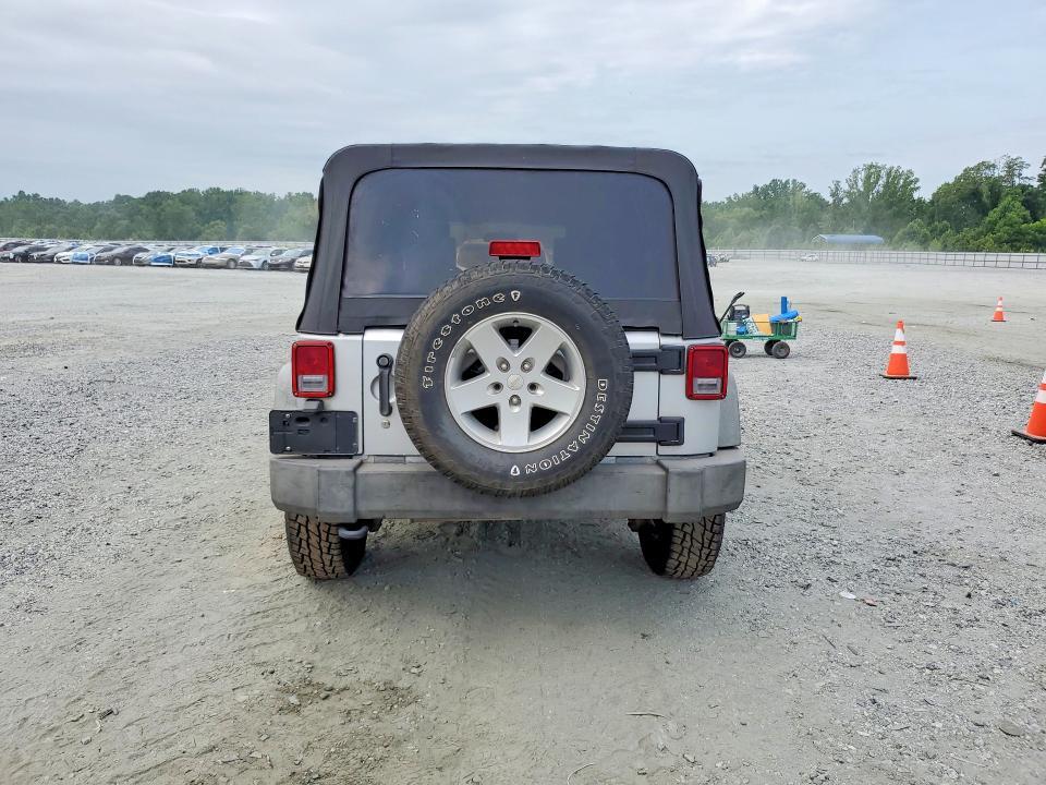 2010 JEEP WRANGLER UNLIMITED SPORT — Фото 6 из 12