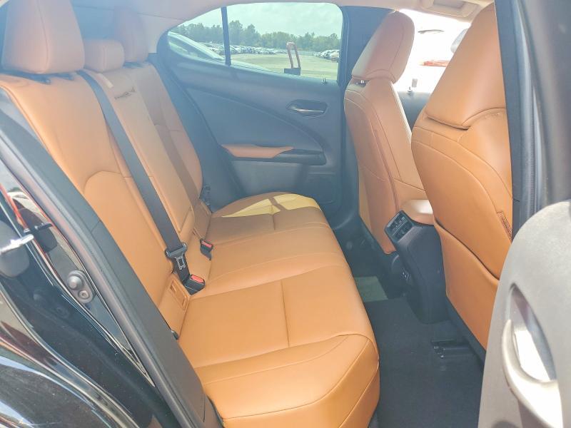 2021 LEXUS UX 200 BASE — Фото 10 из 12