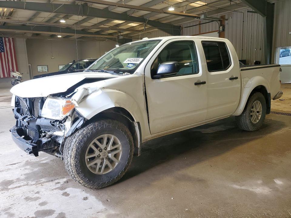 2017 NISSAN FRONTIER