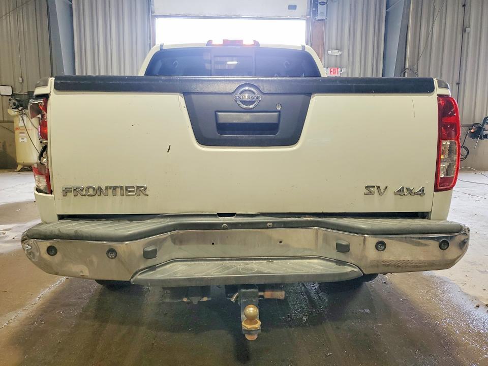 2017 NISSAN FRONTIER — Фото 6 из 13