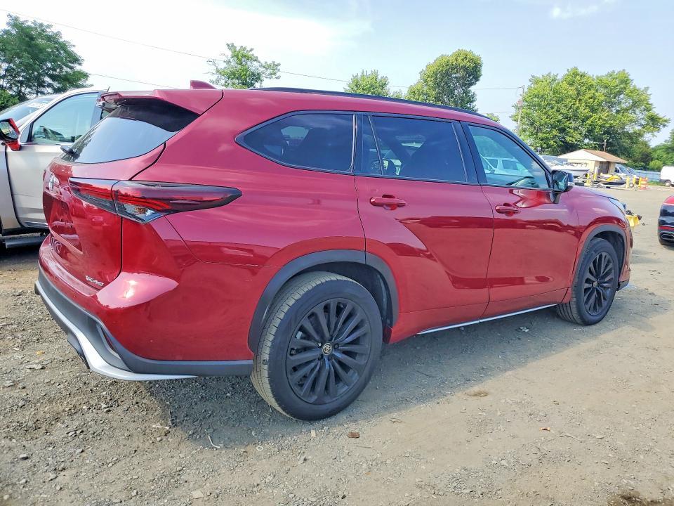 2024 TOYOTA HIGHLANDER XSE — Фото 3 из 13